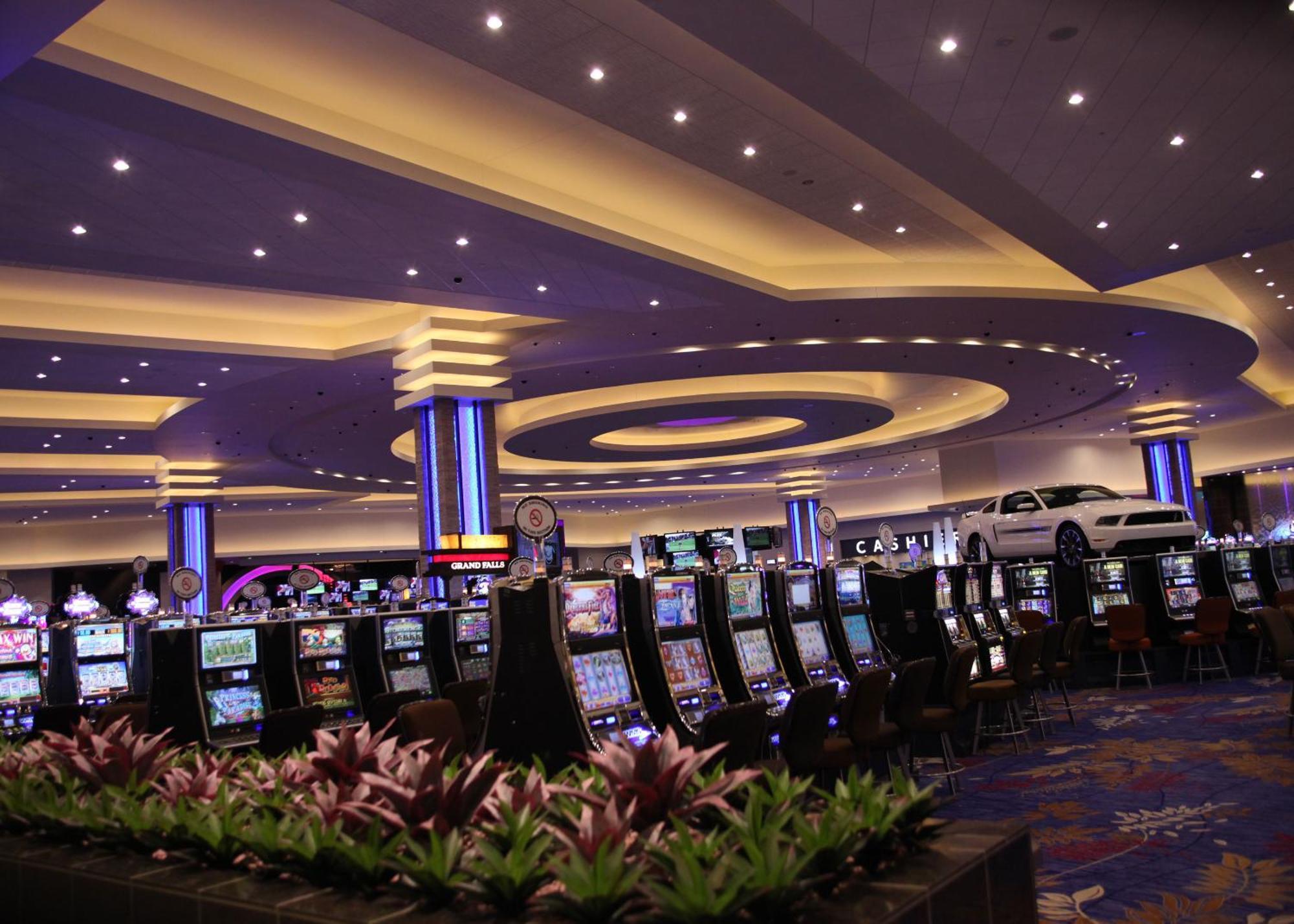 Grand Falls Casino & Golf Resort Larchwood Extérieur photo